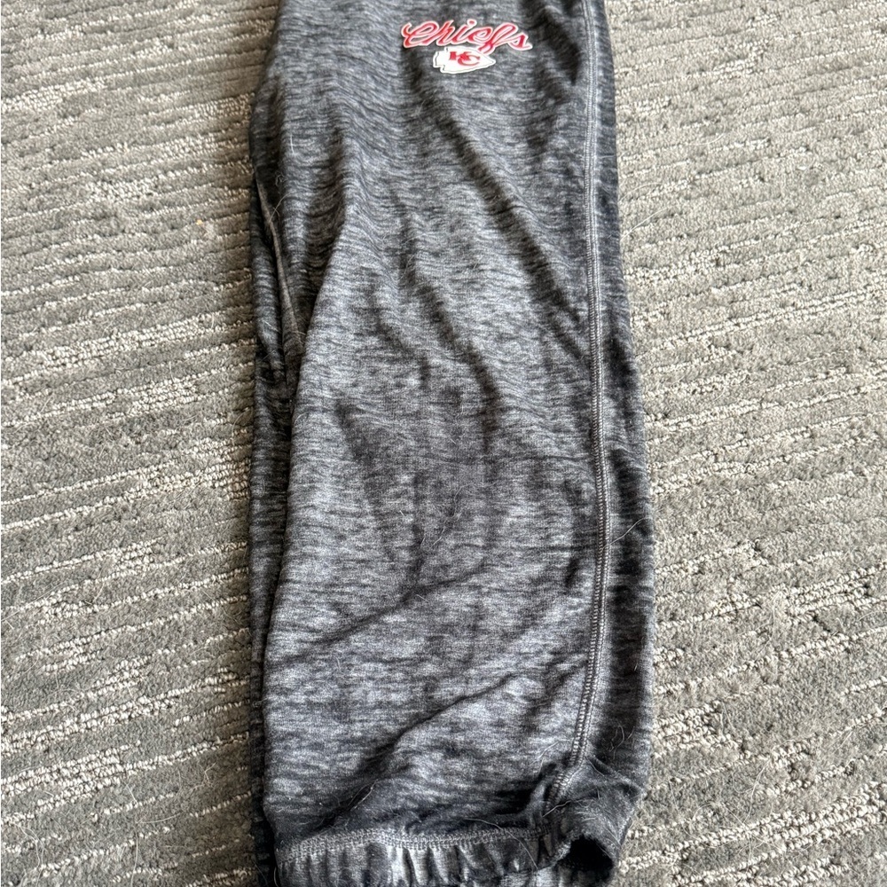 Women's Concepts Sport Charcoal Kansas City Chiefs Knit Capri Pant - Picture 4 of 6